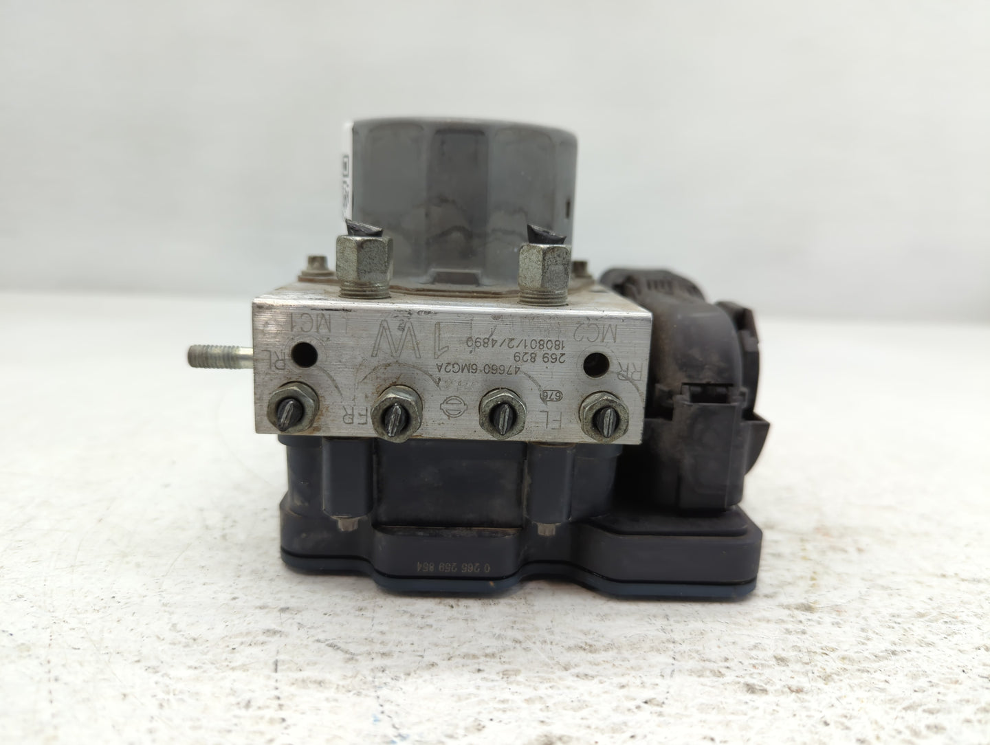 2018 Nissan Rogue Sport ABS Pump Control Module Replacement P/N:47660 6MG2A Fits OEM Used Auto Parts - Oemusedautoparts1.com