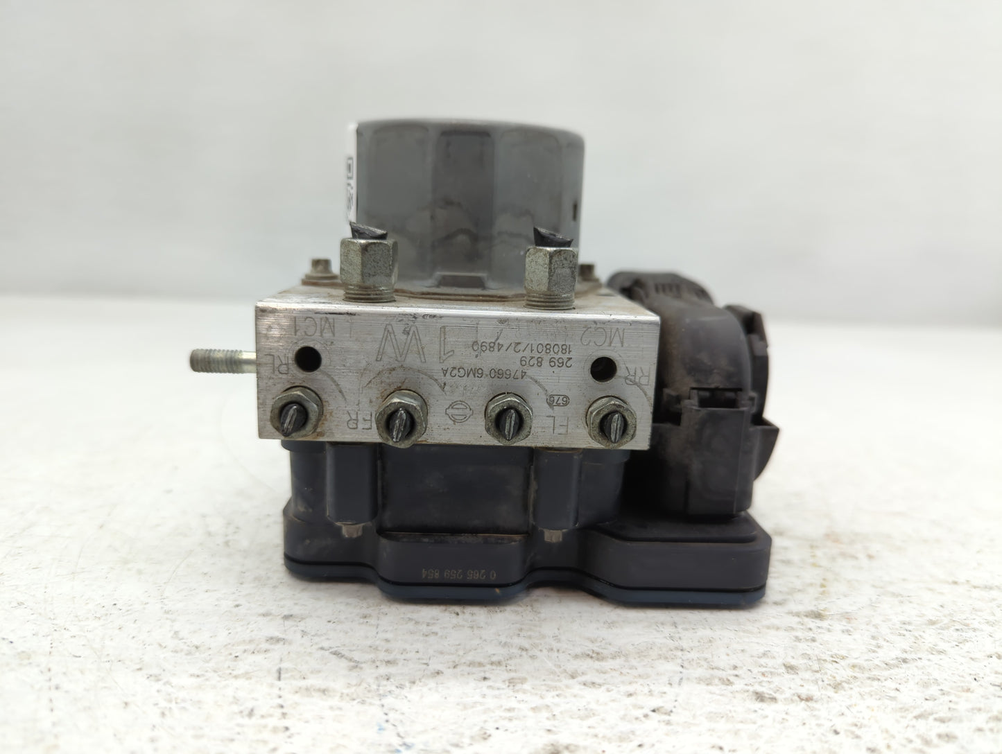 2018 Nissan Rogue Sport ABS Pump Control Module Replacement P/N:47660 6MG2A Fits OEM Used Auto Parts - Oemusedautoparts1.com