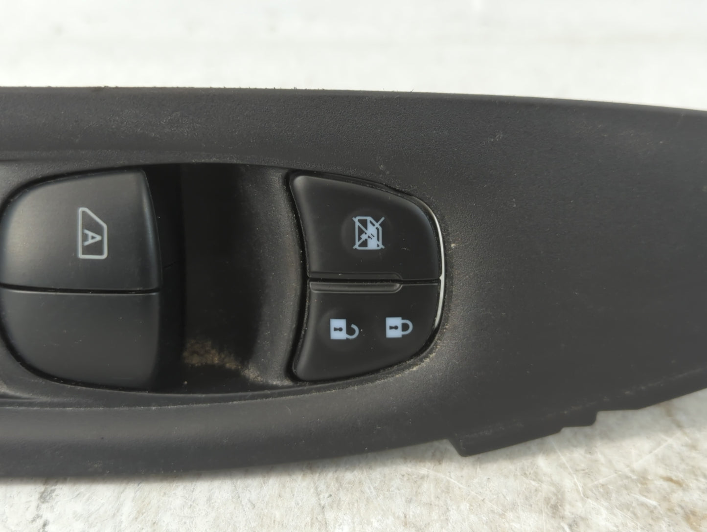 2017-2022 Nissan Rogue Sport Master Power Window Switch Replacement Driver Side Left P/N:25401 6MA0C Fits OEM Used Auto Part