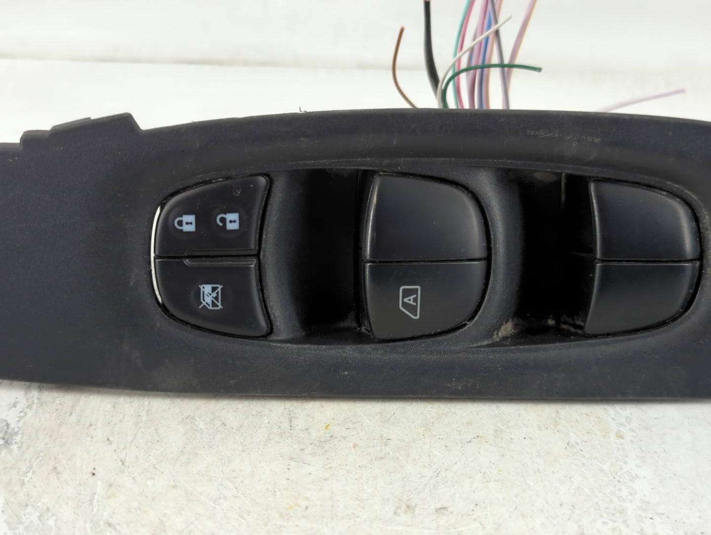 2017-2022 Nissan Rogue Sport Master Power Window Switch Replacement Driver Side Left P/N:25401 6MA0C Fits OEM Used Auto Part