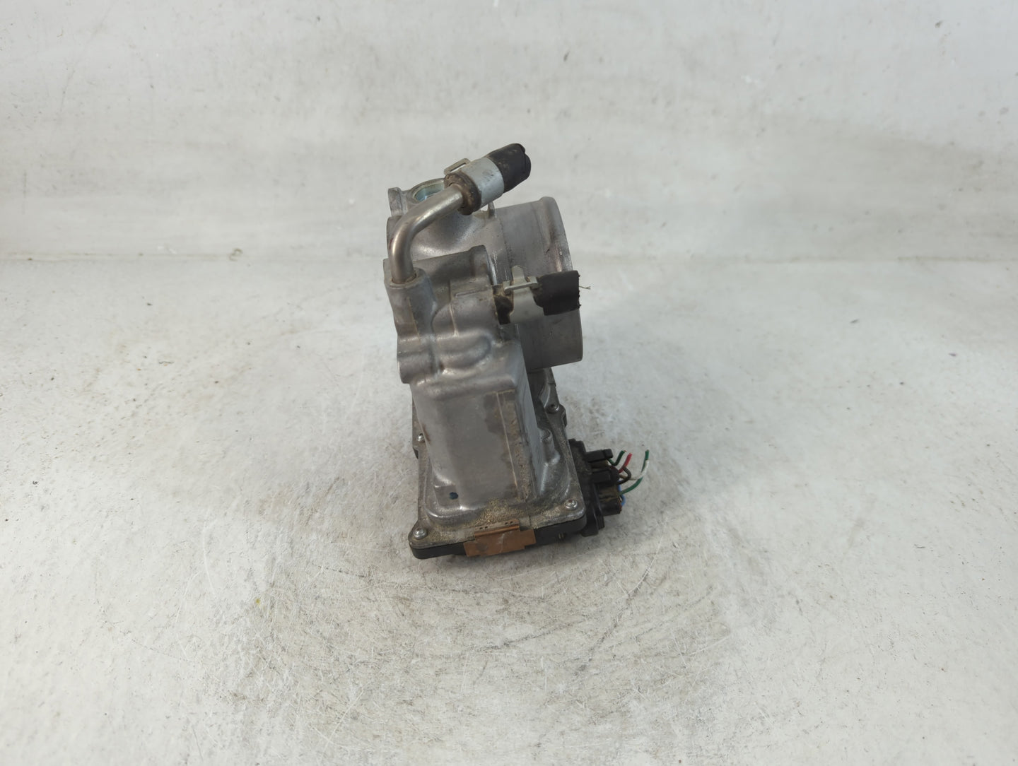 2017-2018 Nissan Rogue Sport Throttle Body P/N:4BA60-01 E Fits Fits 2017 2018 OEM Used Auto Parts - Oemusedautoparts1.com