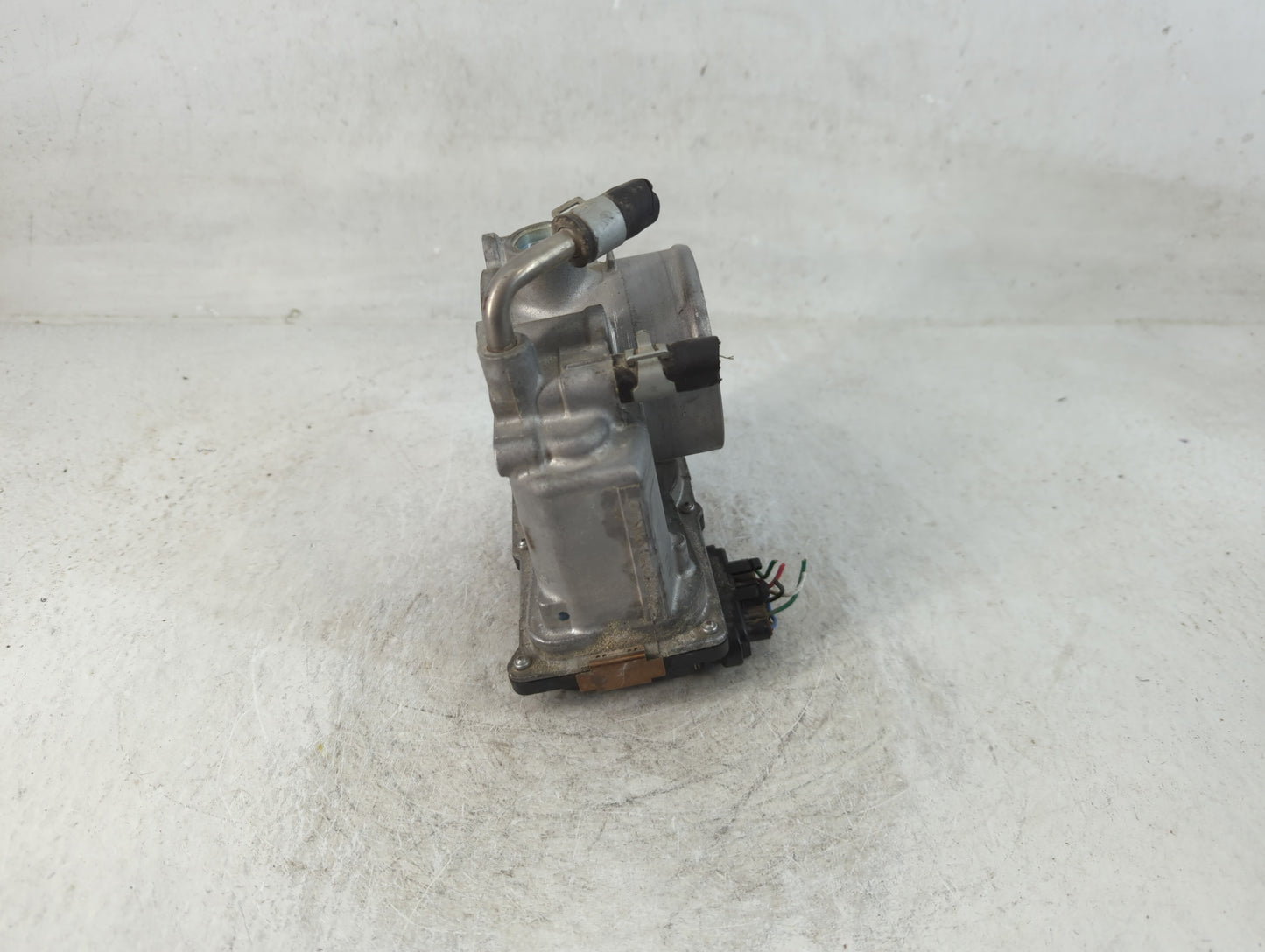 2017-2018 Nissan Rogue Sport Throttle Body P/N:4BA60-01 E Fits Fits 2017 2018 OEM Used Auto Parts - Oemusedautoparts1.com