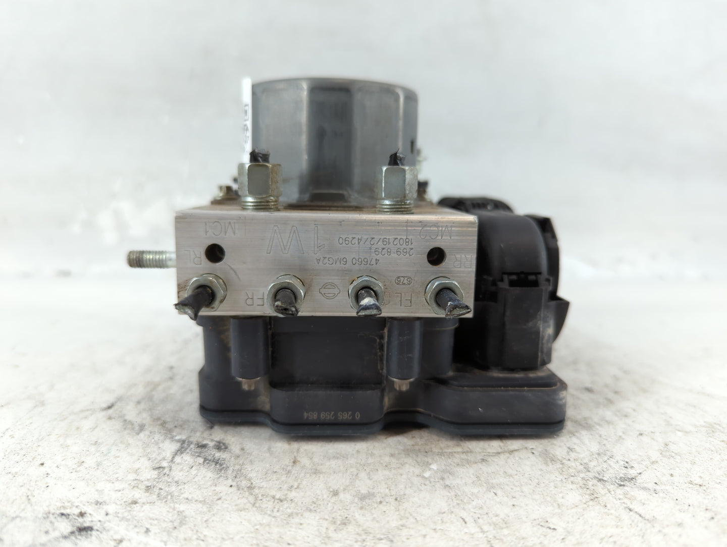 2018 Nissan Rogue Sport ABS Pump Control Module Replacement P/N:47660 6MG2A Fits OEM Used Auto Parts - Oemusedautoparts1.com