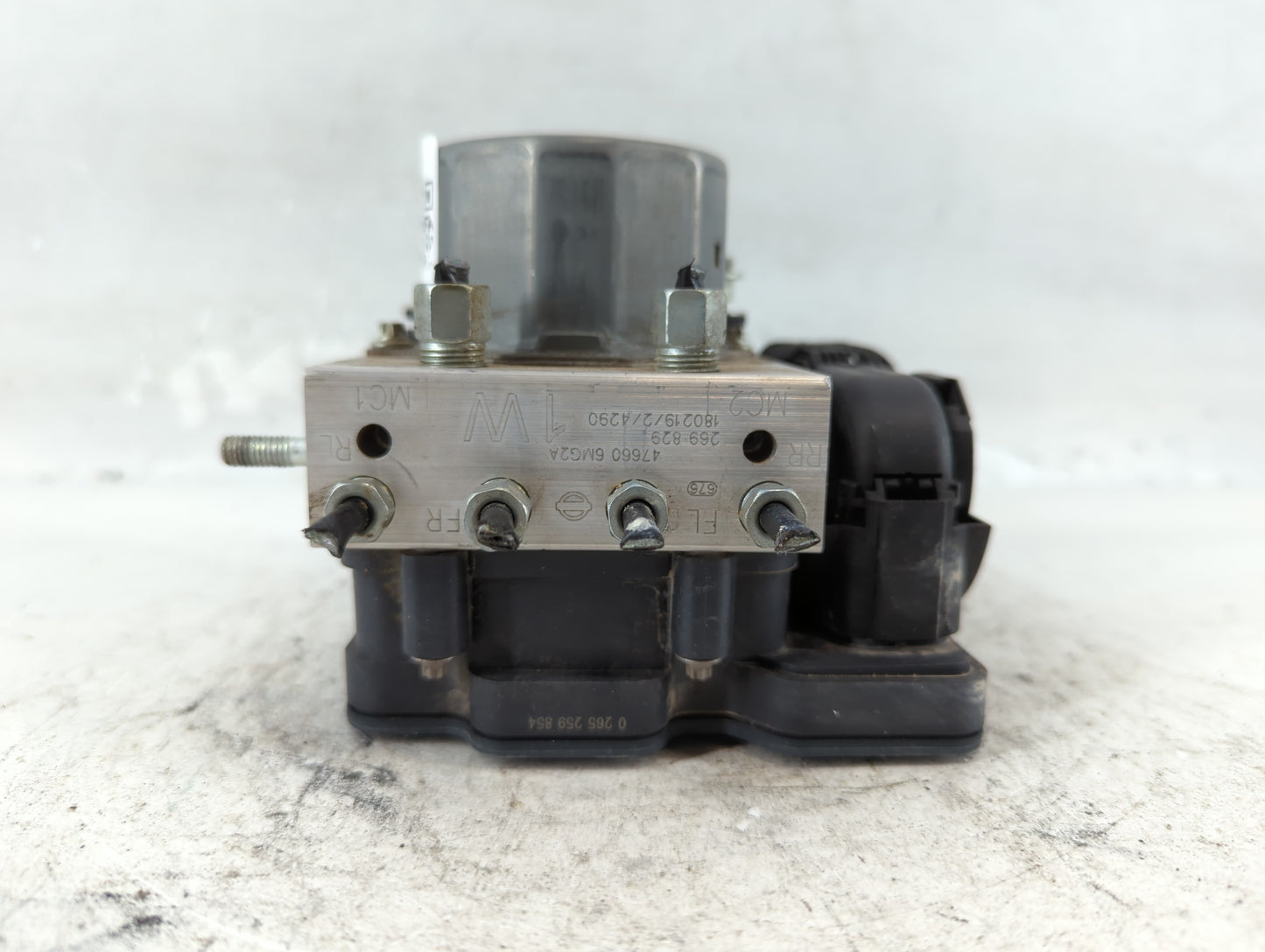 2018 Nissan Rogue Sport ABS Pump Control Module Replacement P/N:47660 6MG2A Fits OEM Used Auto Parts - Oemusedautoparts1.com