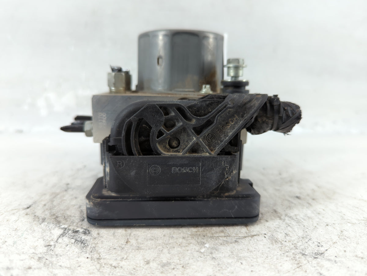 2018 Nissan Rogue Sport Anti-Lock Brake ABS Pump Module Actuator OEM P/N:47660 6MG2A Fits OEM Used Auto Parts - Oemusedautop