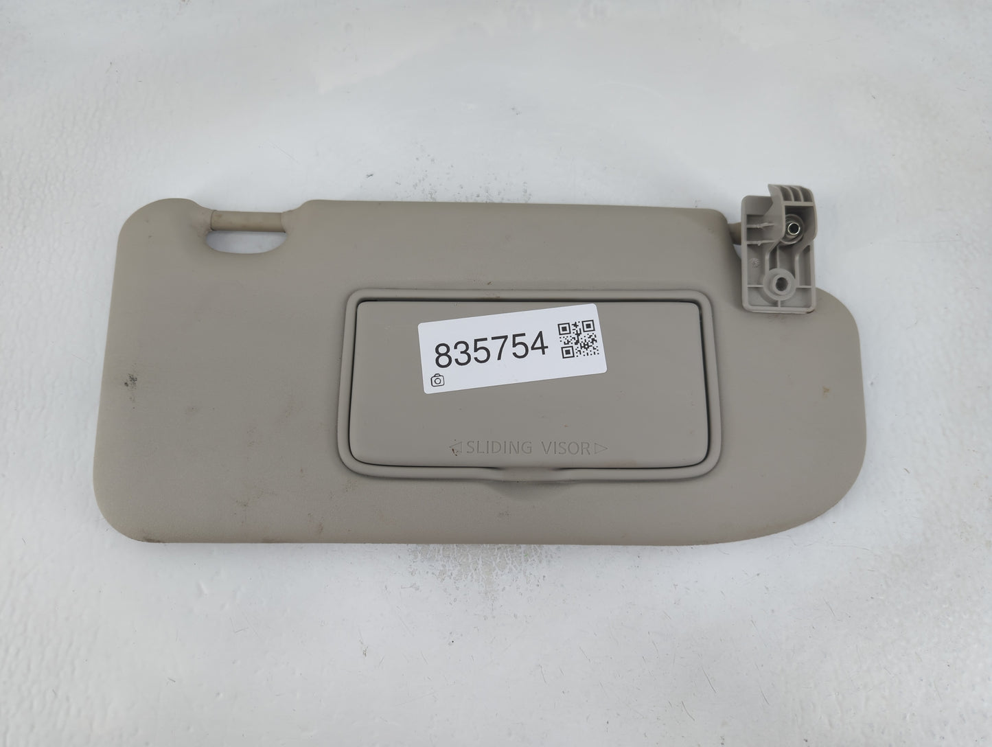 2017-2018 Nissan Rogue Sport Sun Visor Shade Replacement Passenger Right Mirror Fits Fits 2017 2018 OEM Used Auto Parts - Oe