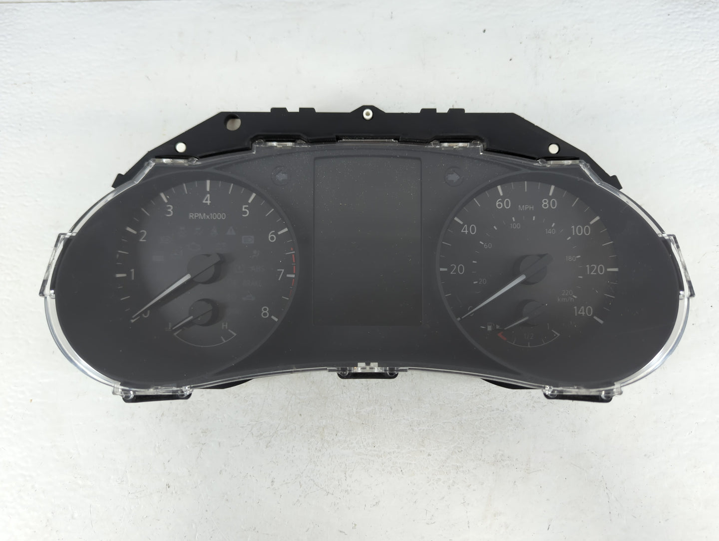 2017-2018 Nissan Rogue Sport Instrument Cluster Speedometer Gauges P/N:7FR0A/2U9H Fits Fits 2017 2018 OEM Used Auto Parts - 