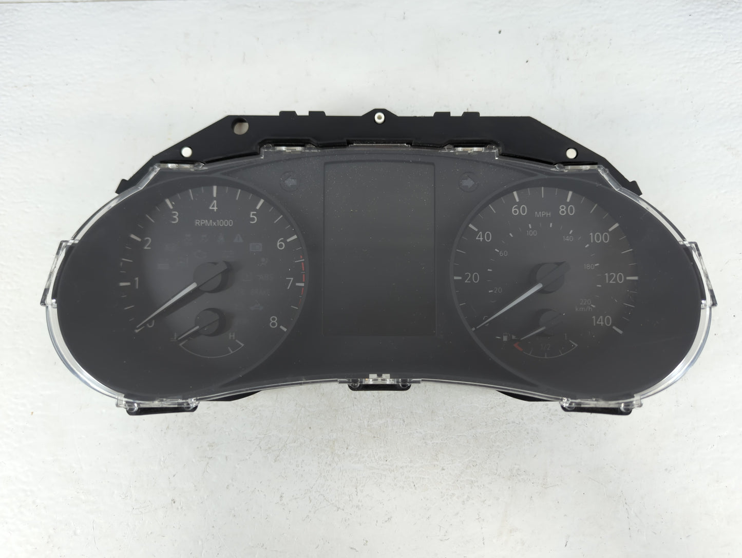 2017-2018 Nissan Rogue Sport Instrument Cluster Speedometer Gauges P/N:7FR0A/2U9H Fits Fits 2017 2018 OEM Used Auto Parts - 