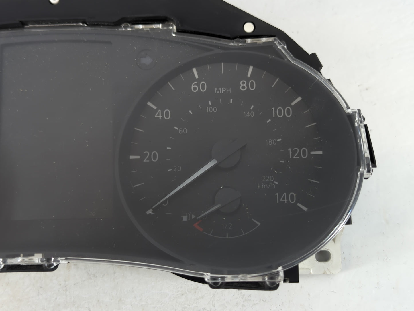 2017-2018 Nissan Rogue Sport Instrument Cluster Speedometer Gauges P/N:7FR0A/2U9H Fits Fits 2017 2018 OEM Used Auto Parts - 