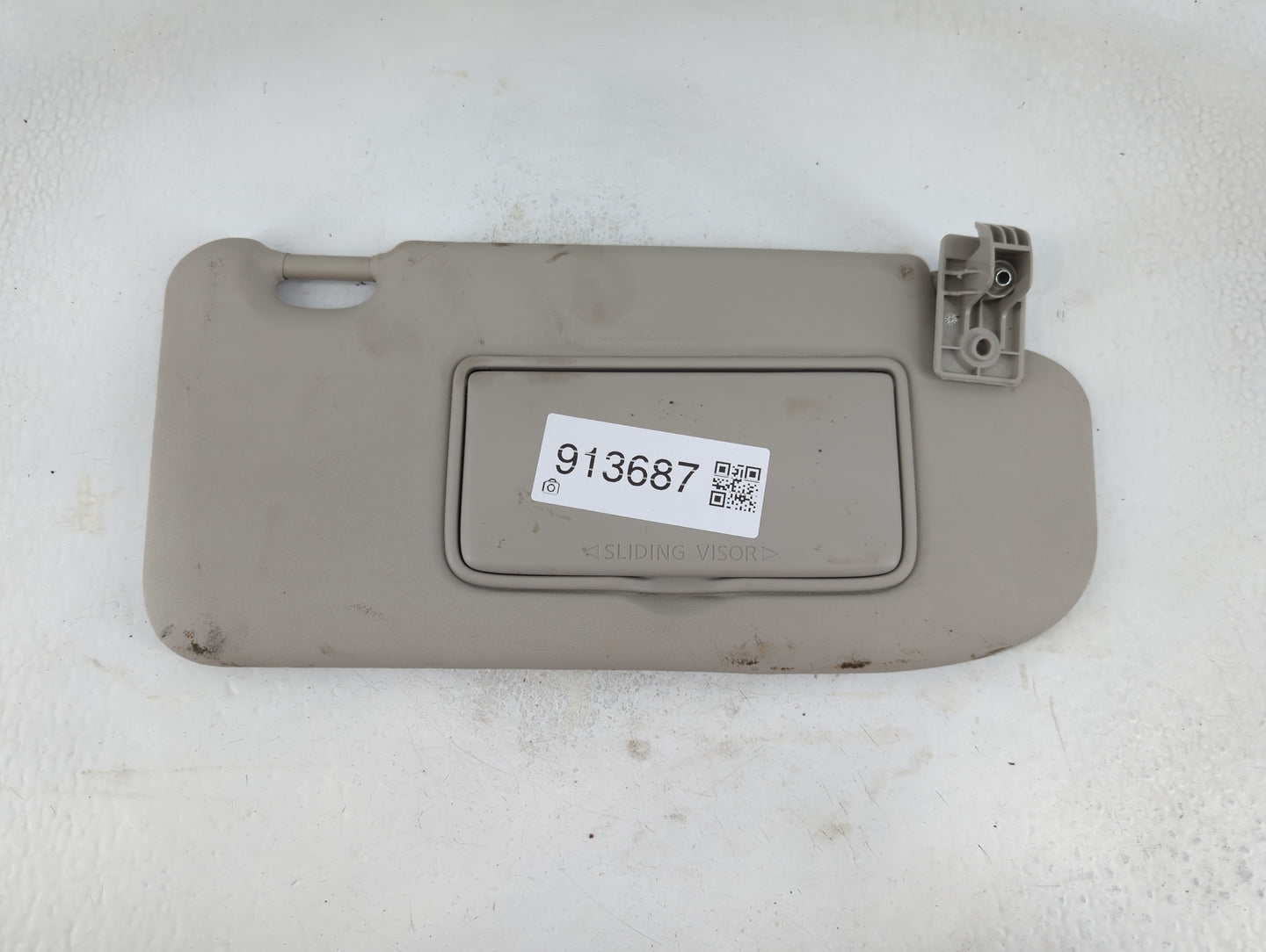 2017-2018 Nissan Rogue Sport Sun Visor Shade Replacement Passenger Right Mirror Fits Fits 2017 2018 OEM Used Auto Parts - Oe