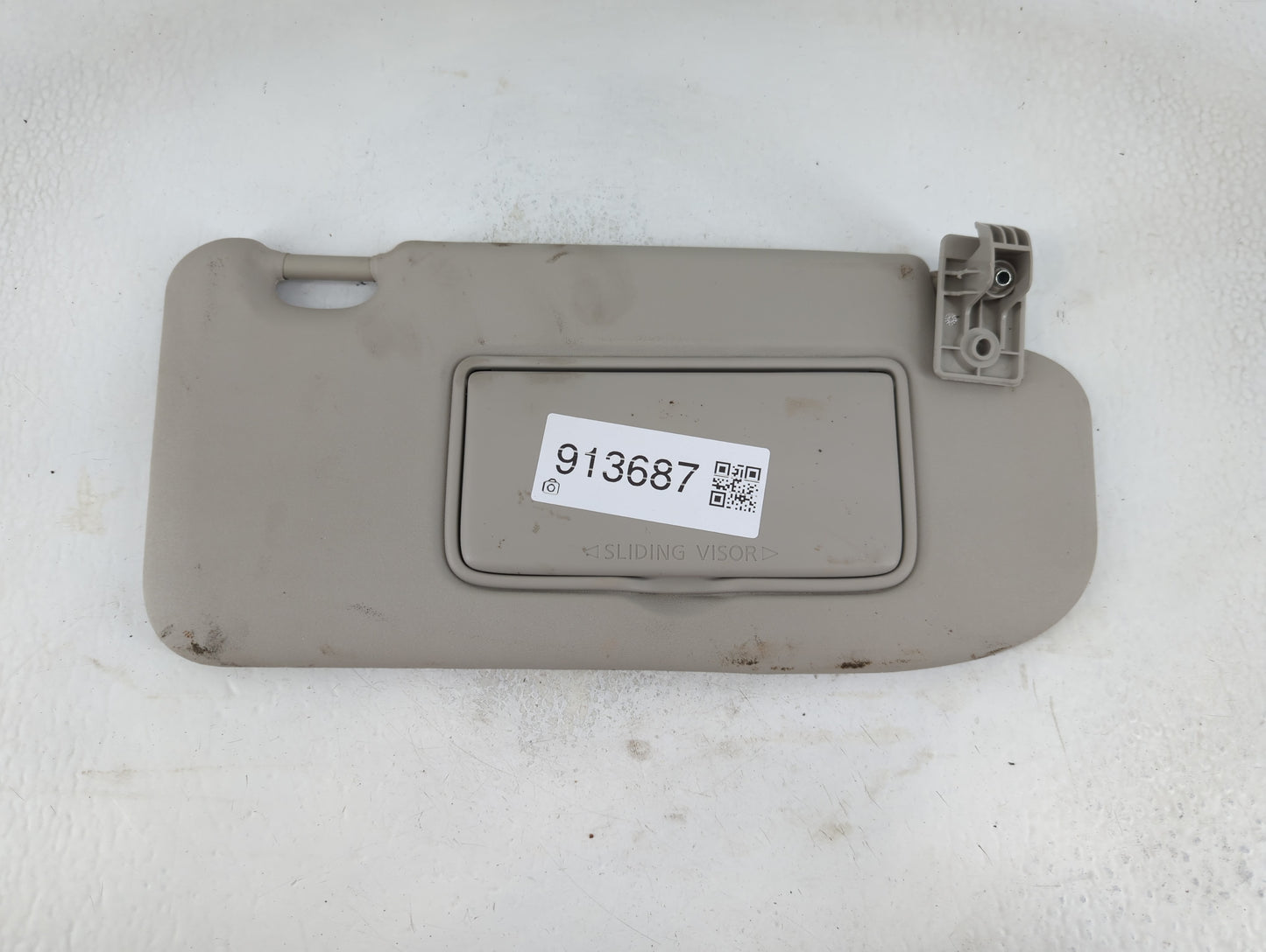 2017-2018 Nissan Rogue Sport Sun Visor Shade Replacement Passenger Right Mirror Fits Fits 2017 2018 OEM Used Auto Parts - Oe