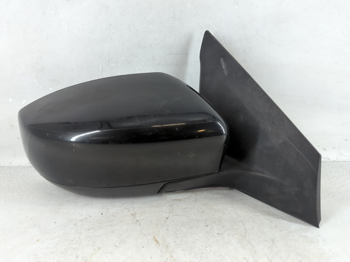 2016-2019 Nissan Sentra Passenger Side View Mirror - Right Door Mirror OEM Used - Oemusedautoparts1.com