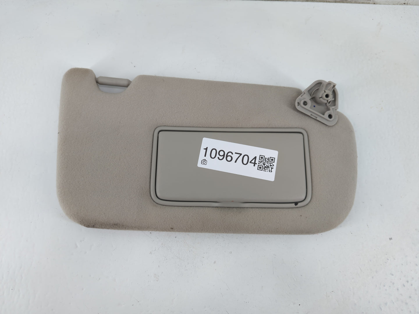 2013-2019 Nissan Sentra Sun Visor Shade Replacement Passenger Right Mirror Fits Fits 2012 2013 2014 2015 2016 2017 2018 2019