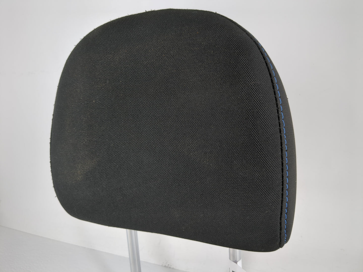 2017-2019 Nissan Sentra Headrest Head Rest Front Driver Passenger Seat Fits Fits 2017 2018 2019 OEM Used Auto Parts - Oemuse