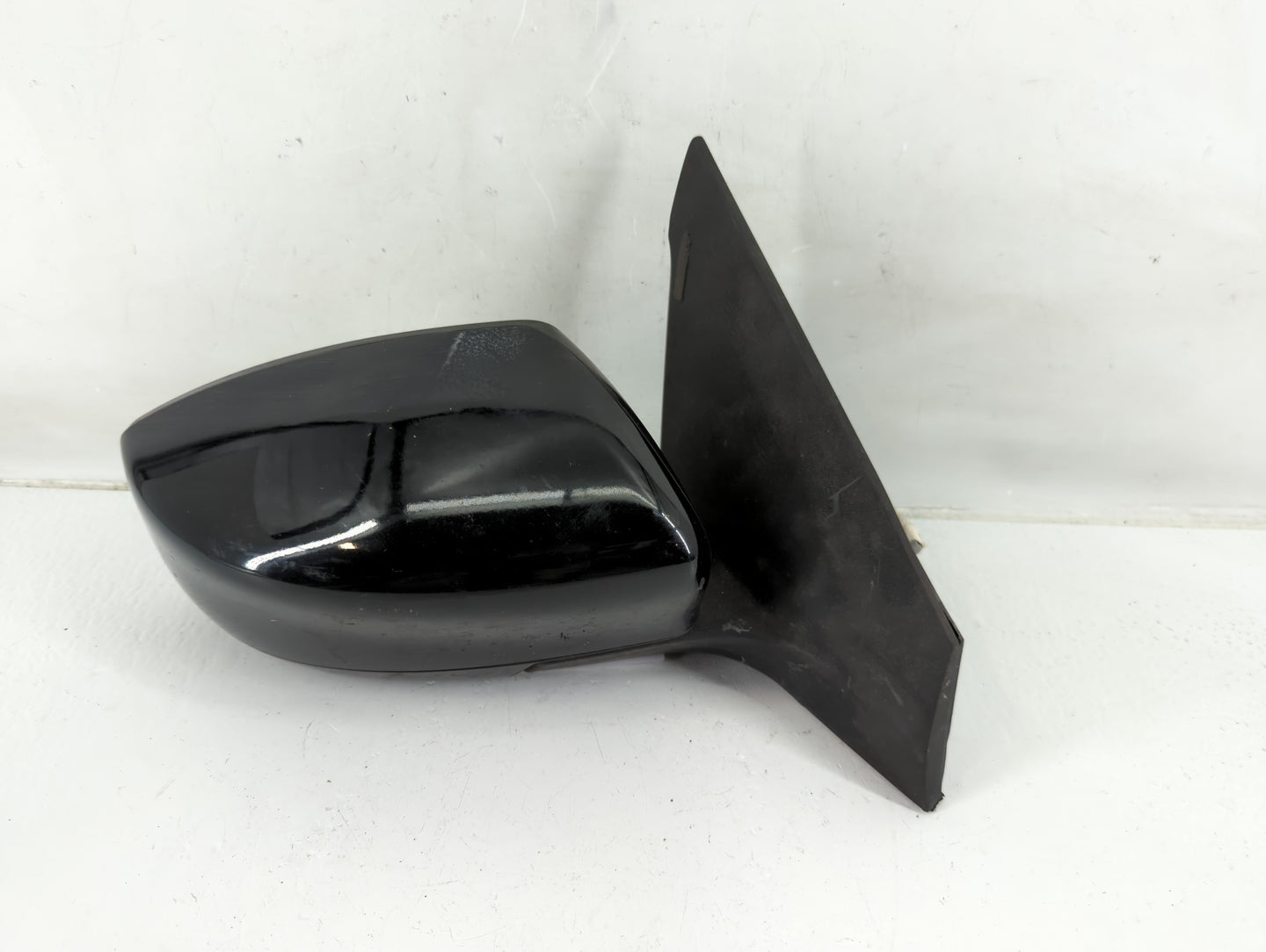 2016-2019 Nissan Sentra Passenger Side View Mirror - Right Door Mirror OEM Used - Oemusedautoparts1.com