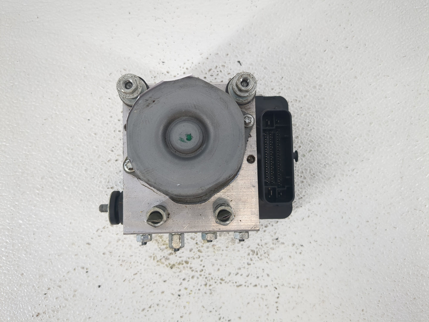 2016-2018 Nissan Sentra ABS Pump Control Module Replacement P/N:47660 5UD0C Fits Fits 2016 2017 2018 OEM Used Auto Parts - O