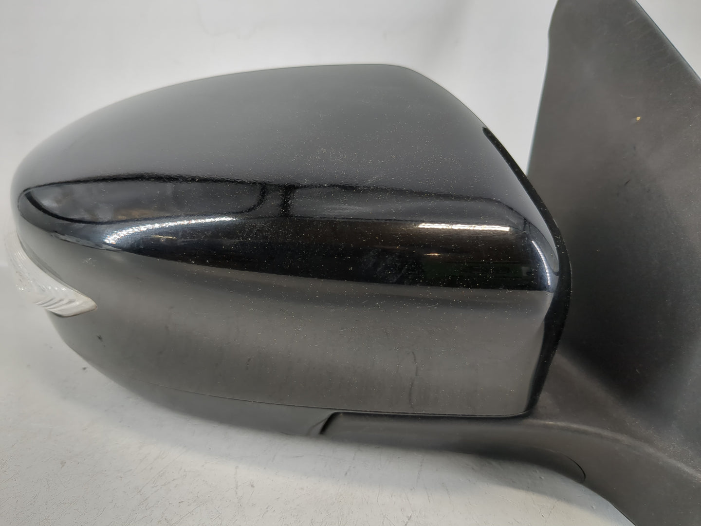2016-2019 Nissan Sentra Passenger Side View Mirror - Right Door Mirror OEM Used - Oemusedautoparts1.com