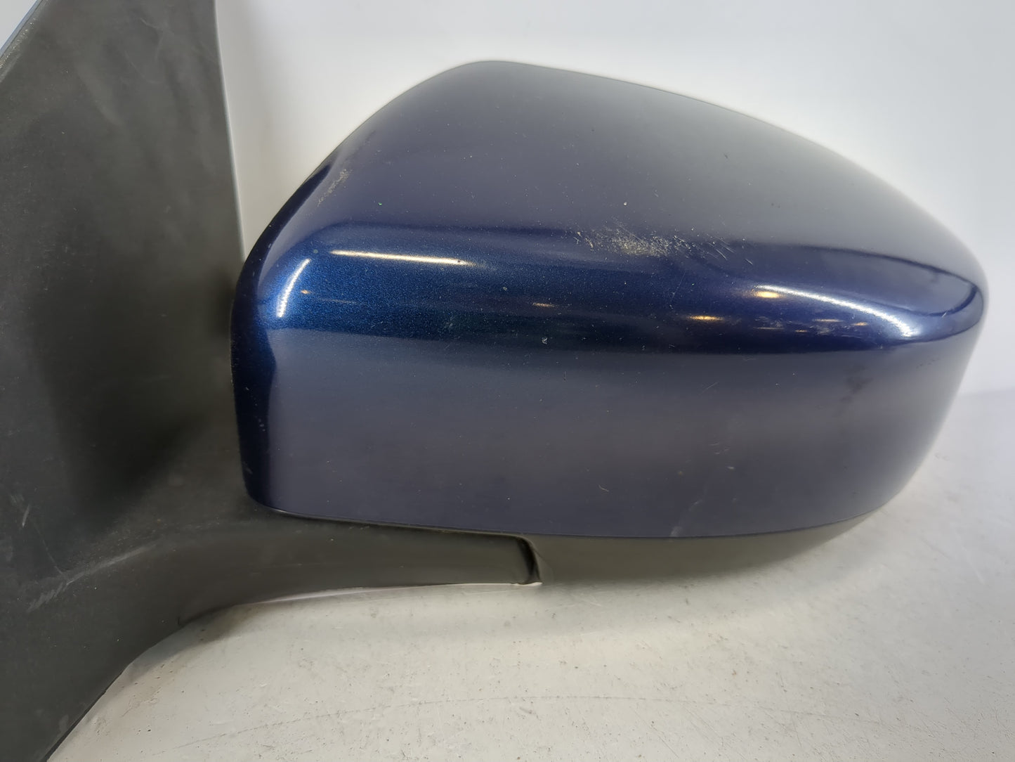 2016-2019 Nissan Sentra Driver Side View Mirror - Left Door Mirror OEM Used - Oemusedautoparts1.com
