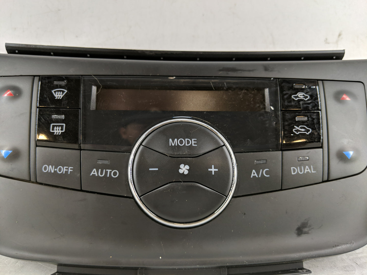 2015-2019 Nissan Sentra Climate Control Module Temperature AC/Heater Replacement P/N:27500 4AT4A Fits OEM Used Auto Parts - 