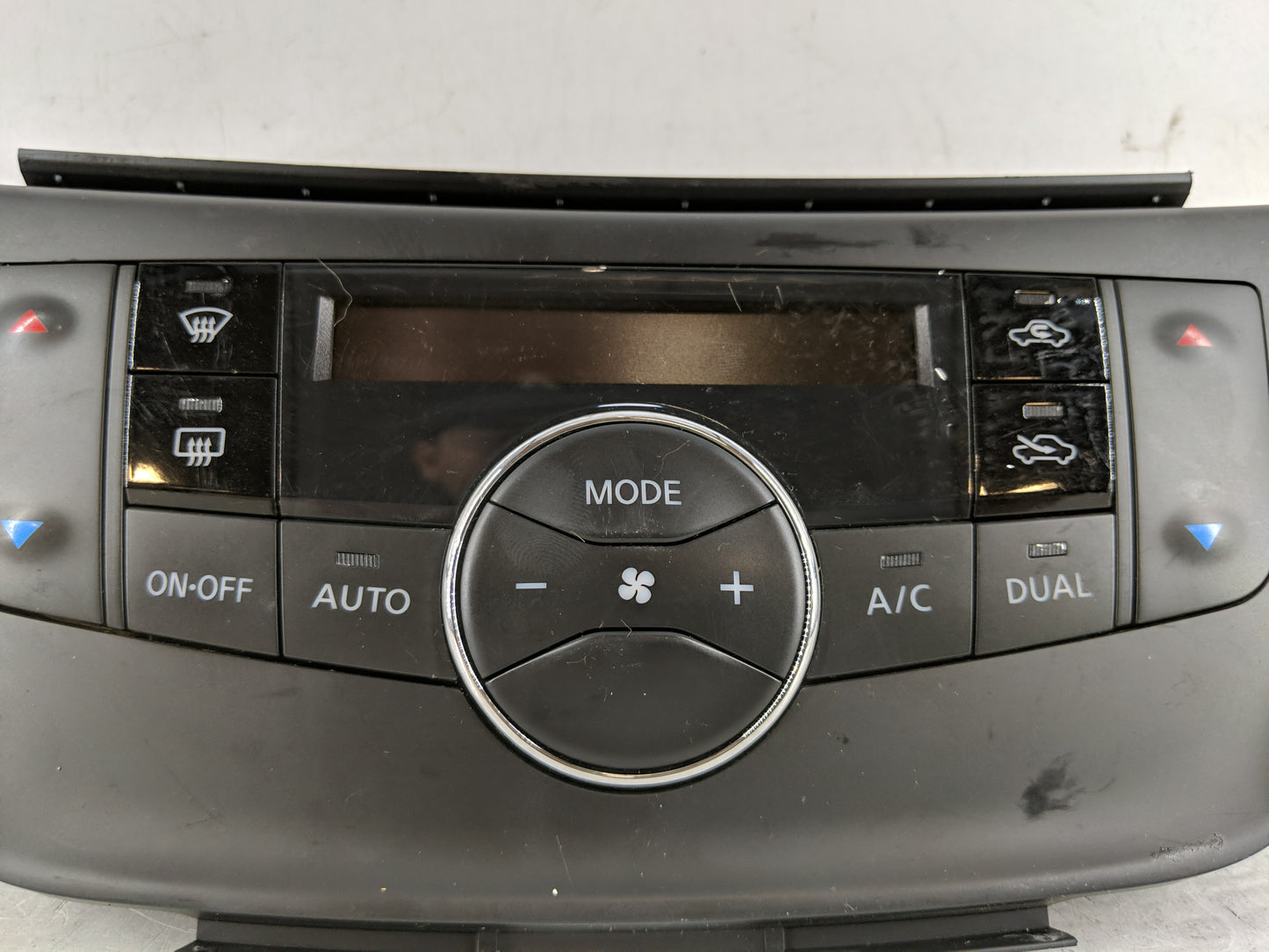 2015-2019 Nissan Sentra Climate Control Module Temperature AC/Heater Replacement P/N:27500 4AT4A Fits OEM Used Auto Parts - 