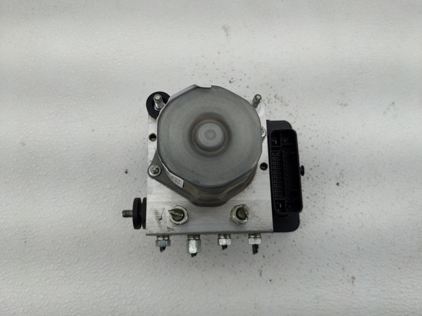 2016-2019 Nissan Sentra ABS Pump Control Module Replacement P/N:47660 4FU0C Fits Fits 2016 2017 2018 2019 OEM Used Auto Part