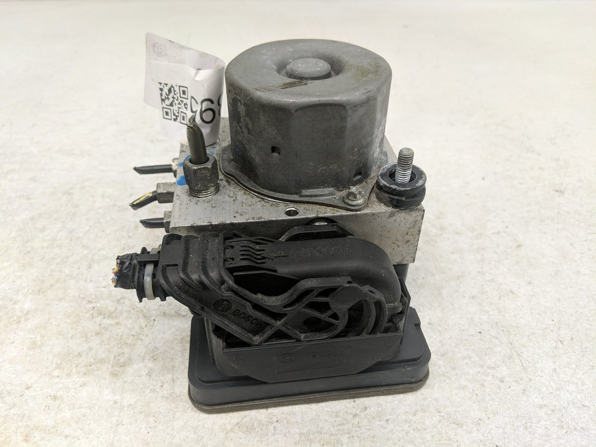 2016-2019 Nissan Sentra Anti-Lock Brake ABS Pump Module Actuator OEM Fits Fits 2016 2017 2018 2019 OEM Used Auto Parts - Oem
