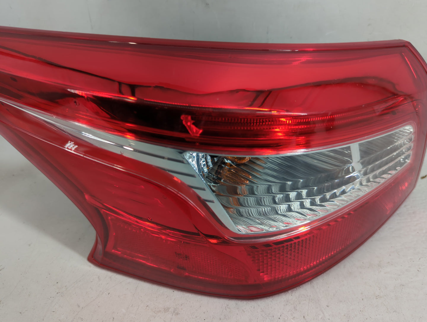 2016-2019 Nissan Sentra Tail Light Assembly Driver Left OEM Fits Fits 2016 2017 2018 2019 OEM Used Auto Parts - Oemusedautop