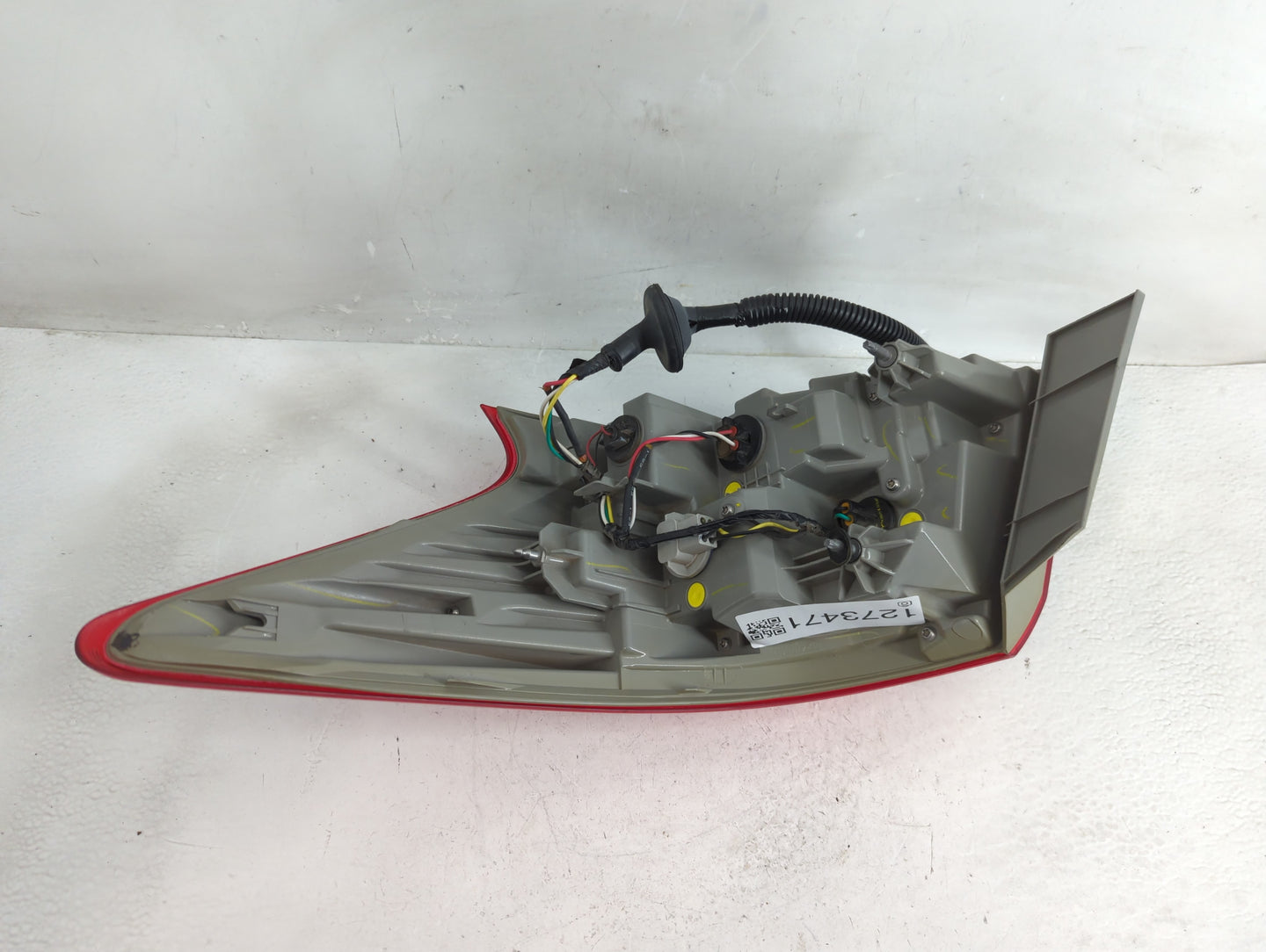 2016-2019 Nissan Sentra Tail Light Assembly Driver Left OEM Fits Fits 2016 2017 2018 2019 OEM Used Auto Parts - Oemusedautop