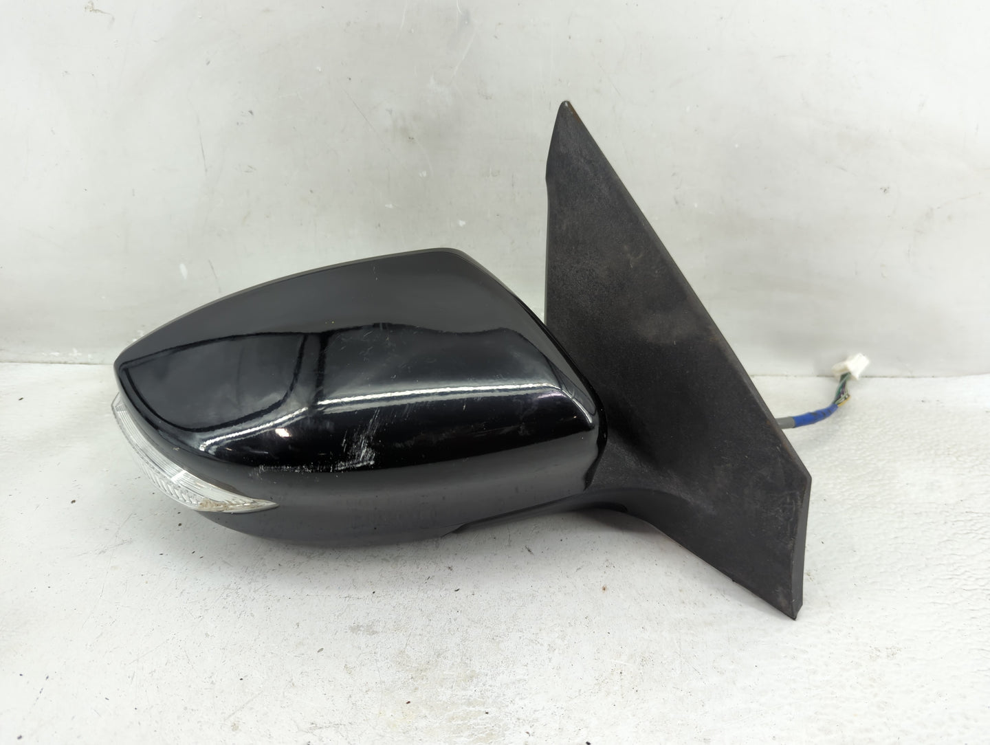 2016-2019 Nissan Sentra Passenger Side View Mirror - Right Door Mirror OEM Used - Oemusedautoparts1.com