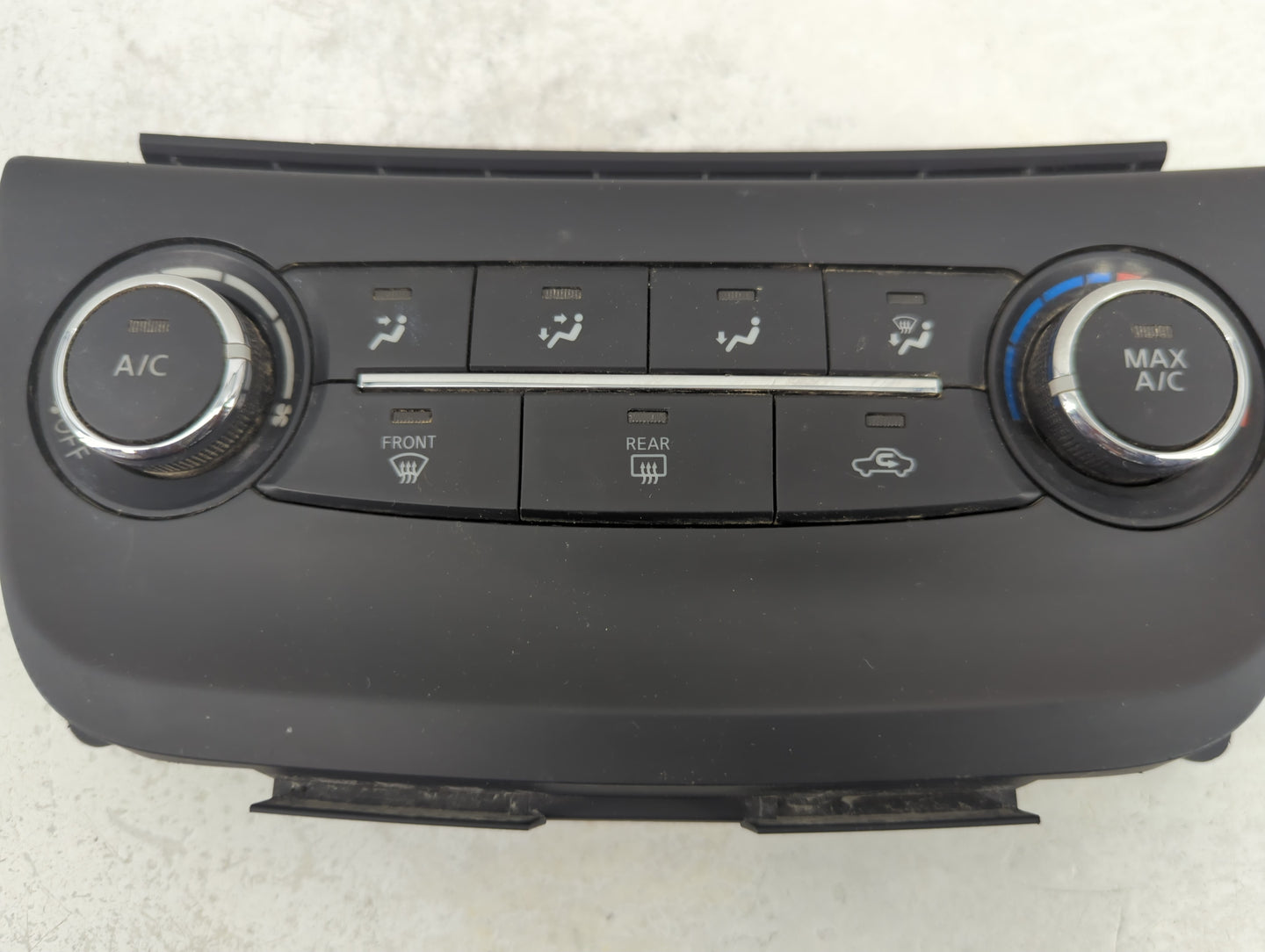 2017-2019 Nissan Sentra Climate Control Module Temperature AC/Heater Replacement Fits Fits 2017 2018 2019 OEM Used Auto Part