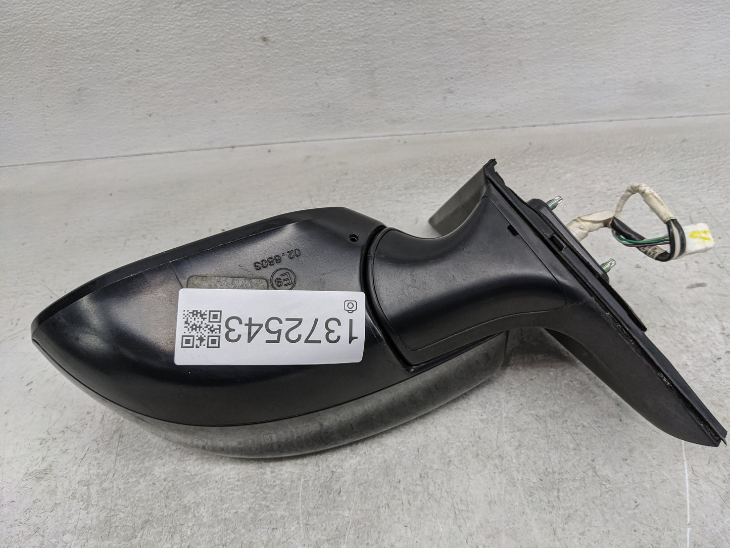 2016-2019 Nissan Sentra Driver Side View Mirror - Left Door Mirror OEM Used - Oemusedautoparts1.com