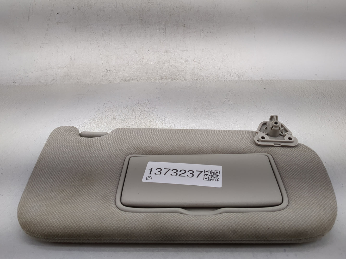 2013-2019 Nissan Sentra Sun Visor Shade Replacement Passenger Right Mirror Fits Fits 2012 2013 2014 2015 2016 2017 2018 2019