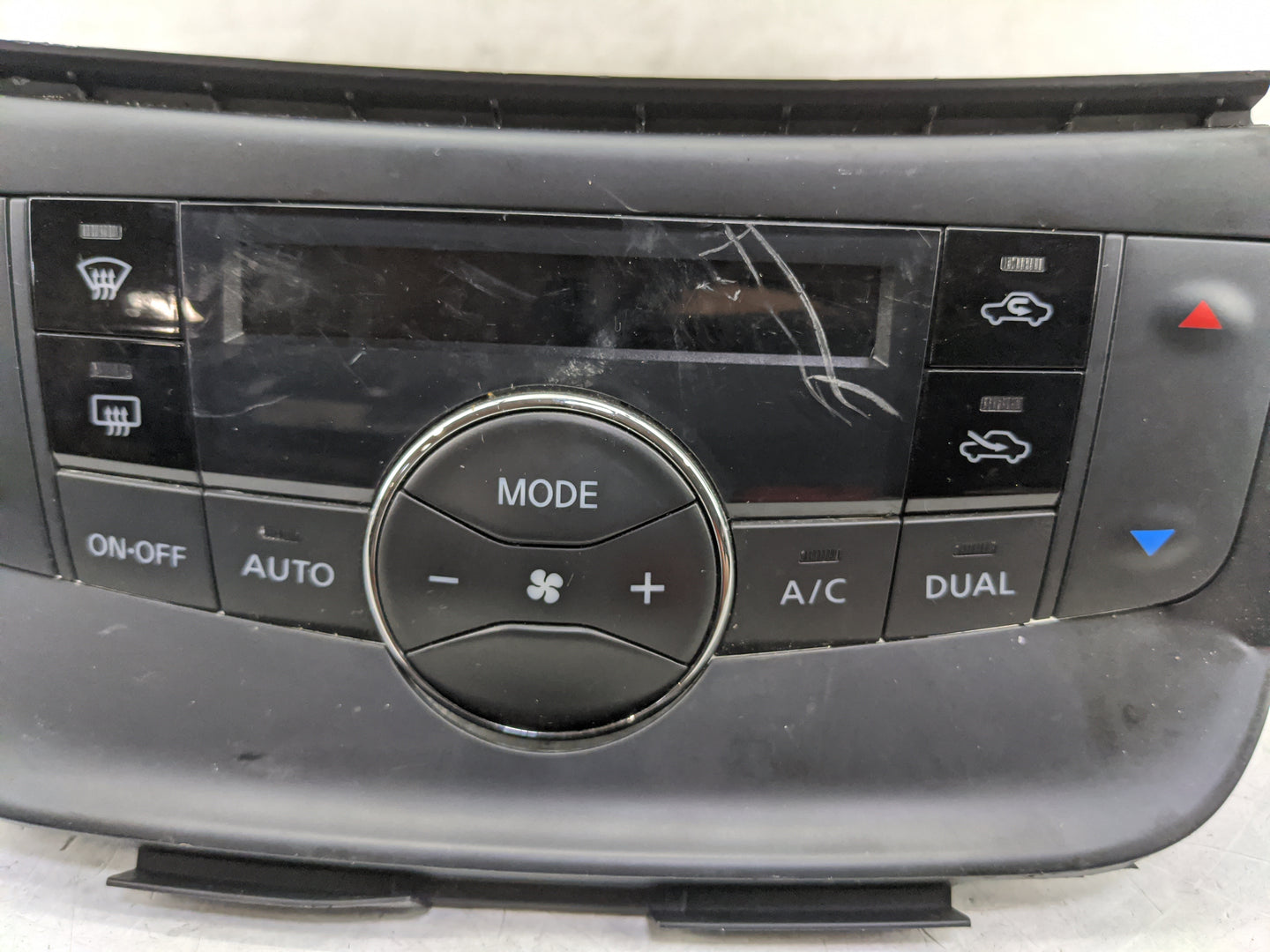 2015-2019 Nissan Sentra Climate Control Module Temperature AC/Heater Replacement P/N:27500 4AT4A Fits OEM Used Auto Parts - 