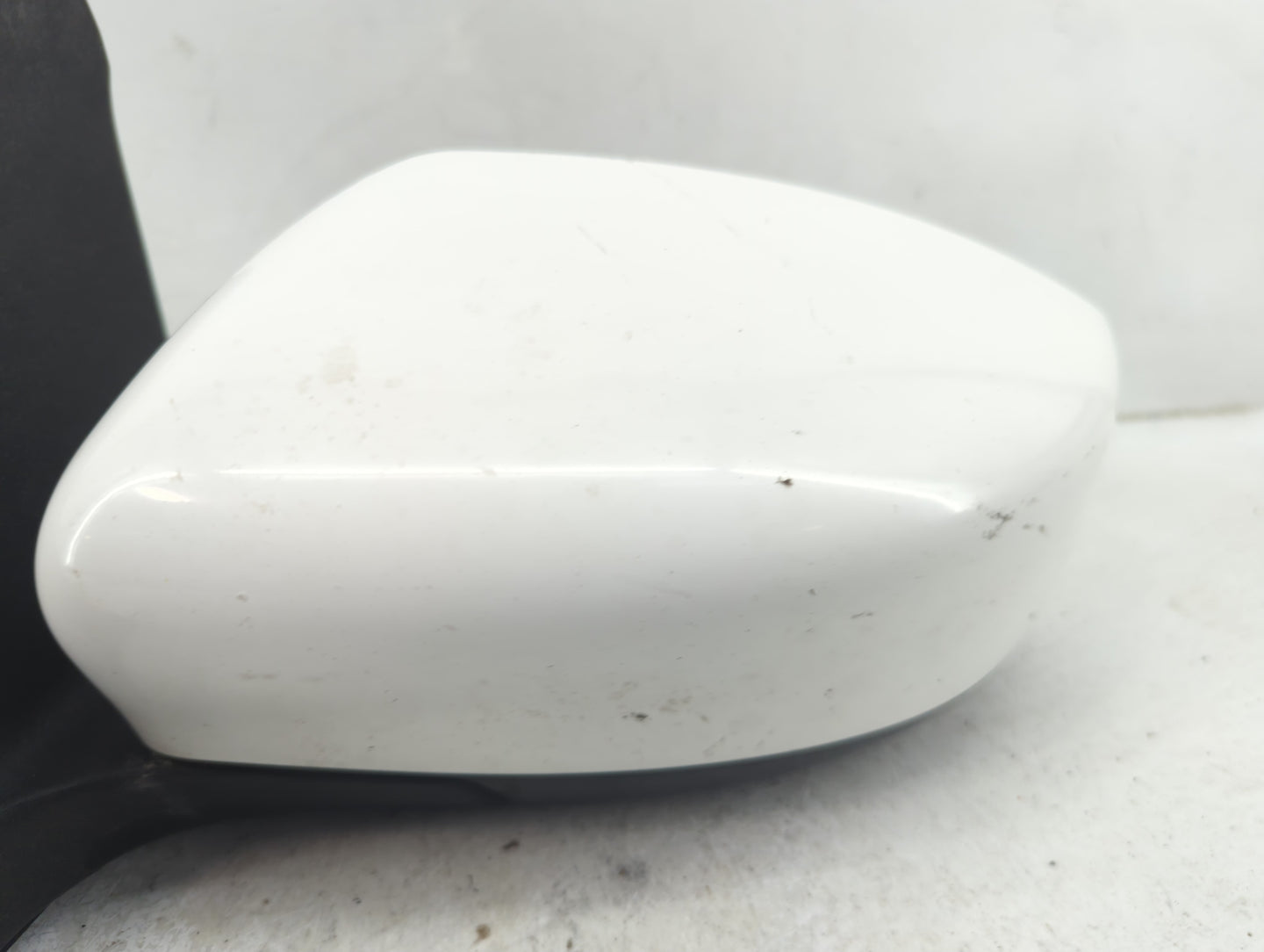 2016-2019 Nissan Sentra Driver Side View Mirror - Left Door Mirror OEM Used - Oemusedautoparts1.com