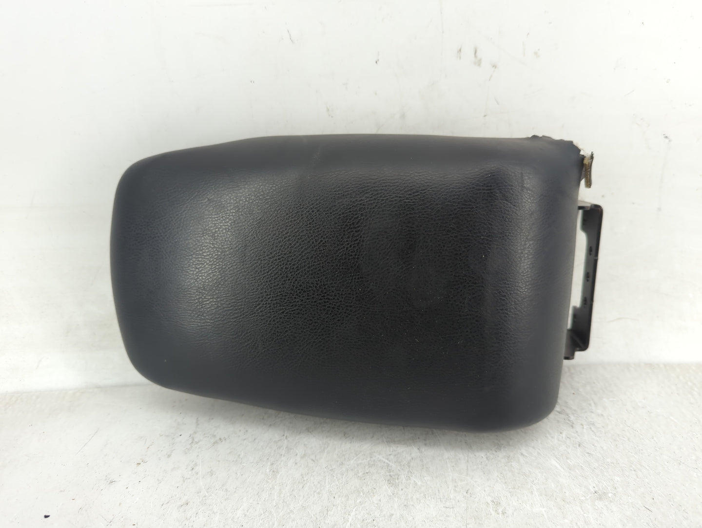 2018 Nissan Sentra Center Console Armrest Cover Lid Fits OEM Used Auto Parts - Oemusedautoparts1.com