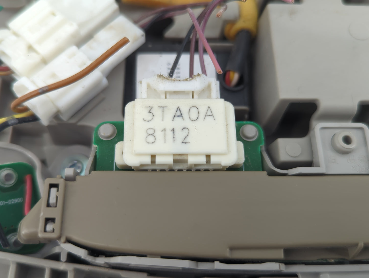 2018 Nissan Sentra Overhead Roof Console - Oemusedautoparts1.com