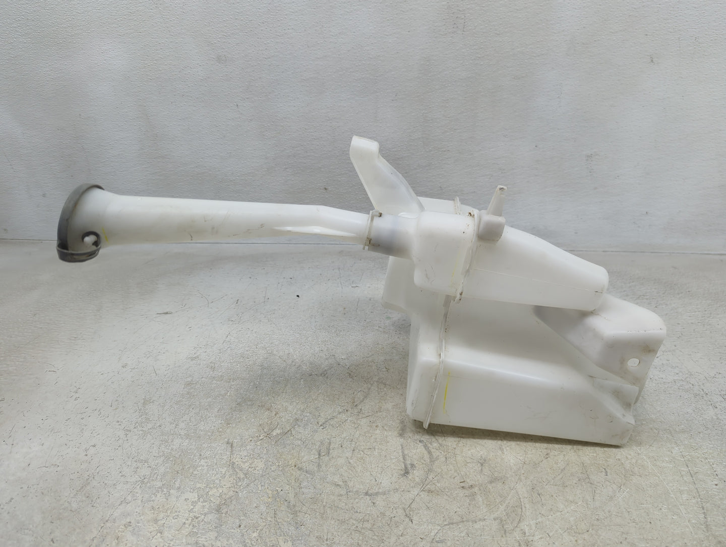 2016-2019 Nissan Sentra Windshield Washer Fluid Reservoir Bottle Oem - Oemusedautoparts1.com