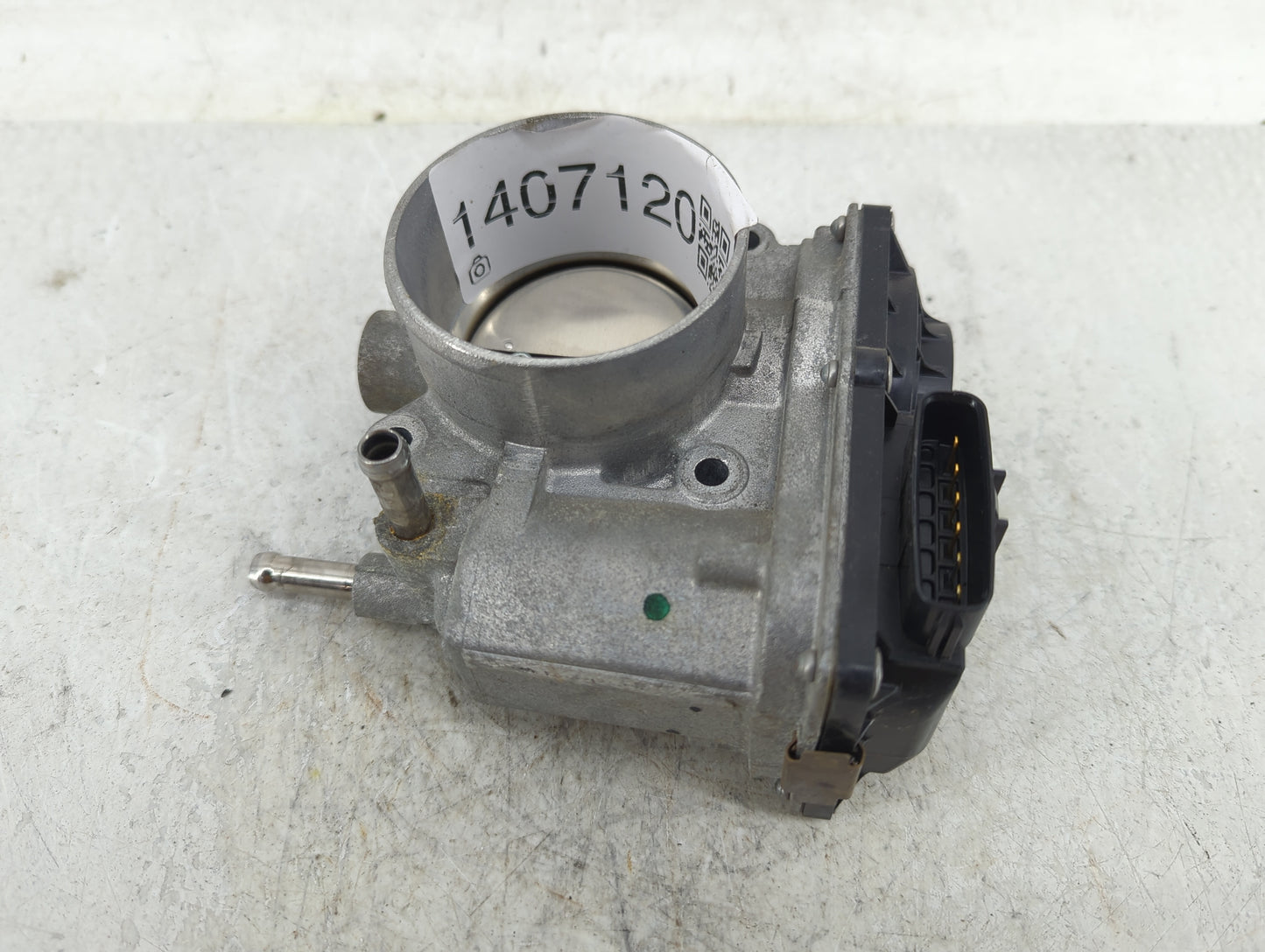 2013-2019 Nissan Sentra Throttle Body P/N:3RA60-01 Fits Fits 2013 2014 2015 2016 2017 2018 2019 OEM Used Auto Parts - Oemuse