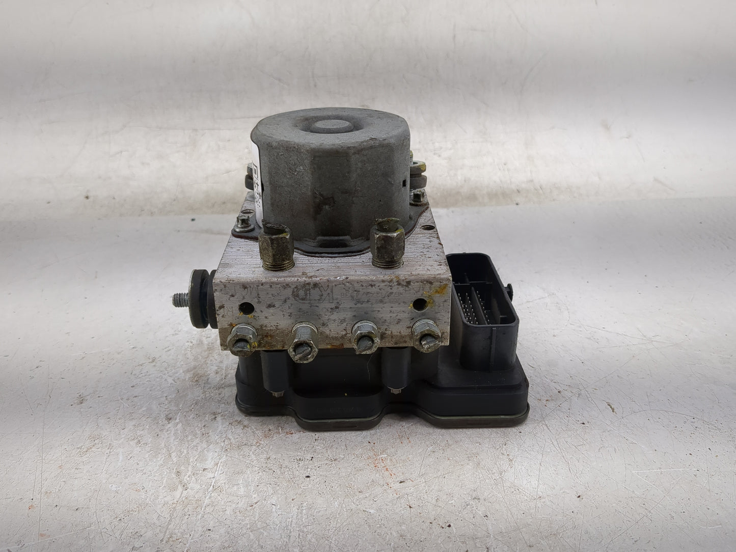 2016-2019 Nissan Sentra ABS Pump Control Module Replacement P/N:0265956580 2265106527 Fits Fits 2016 2017 2018 2019 OEM Used