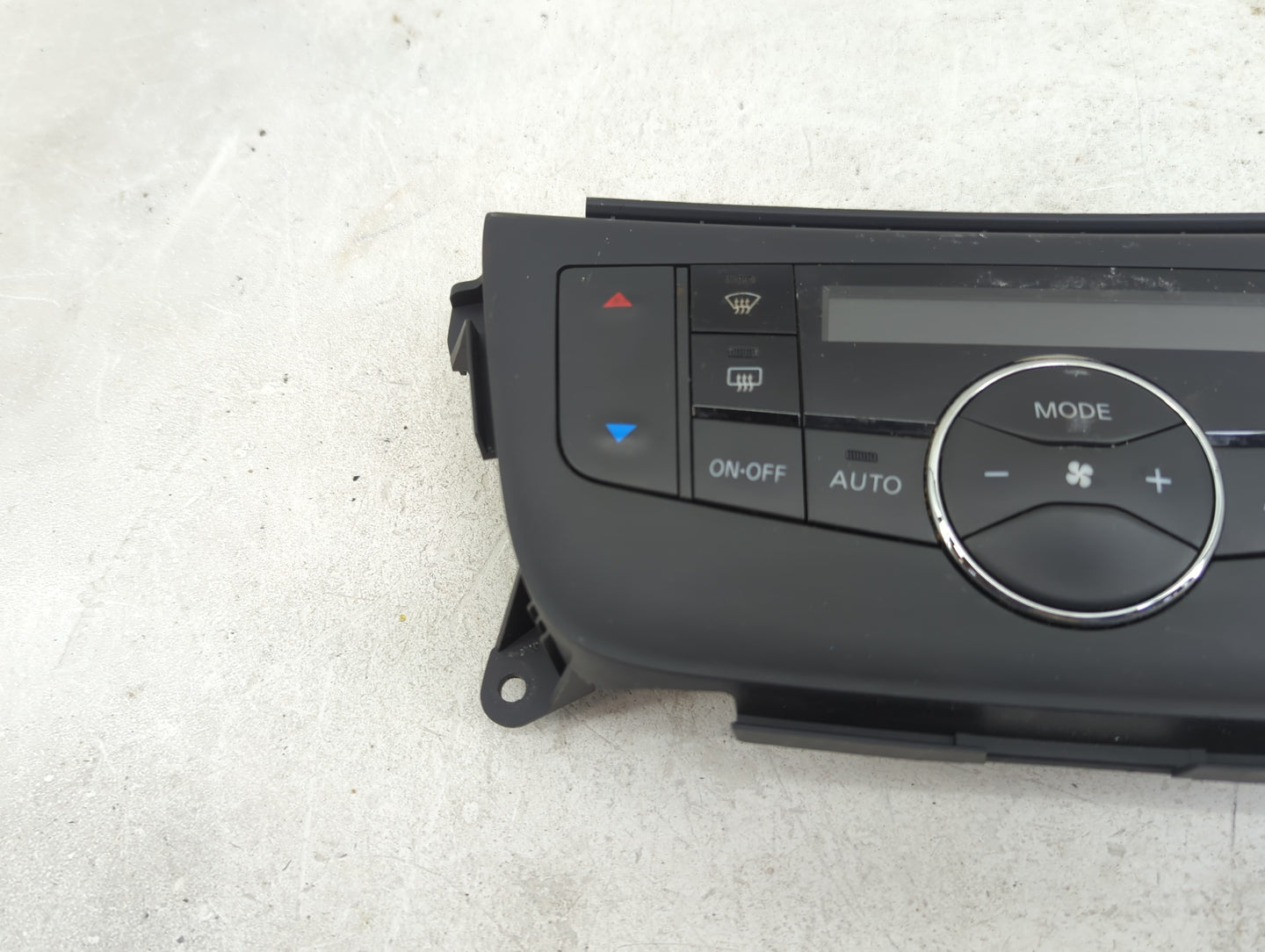 2015-2019 Nissan Sentra Climate Control Module Temperature AC/Heater Replacement P/N:27500 4AT4A Fits OEM Used Auto Parts - 