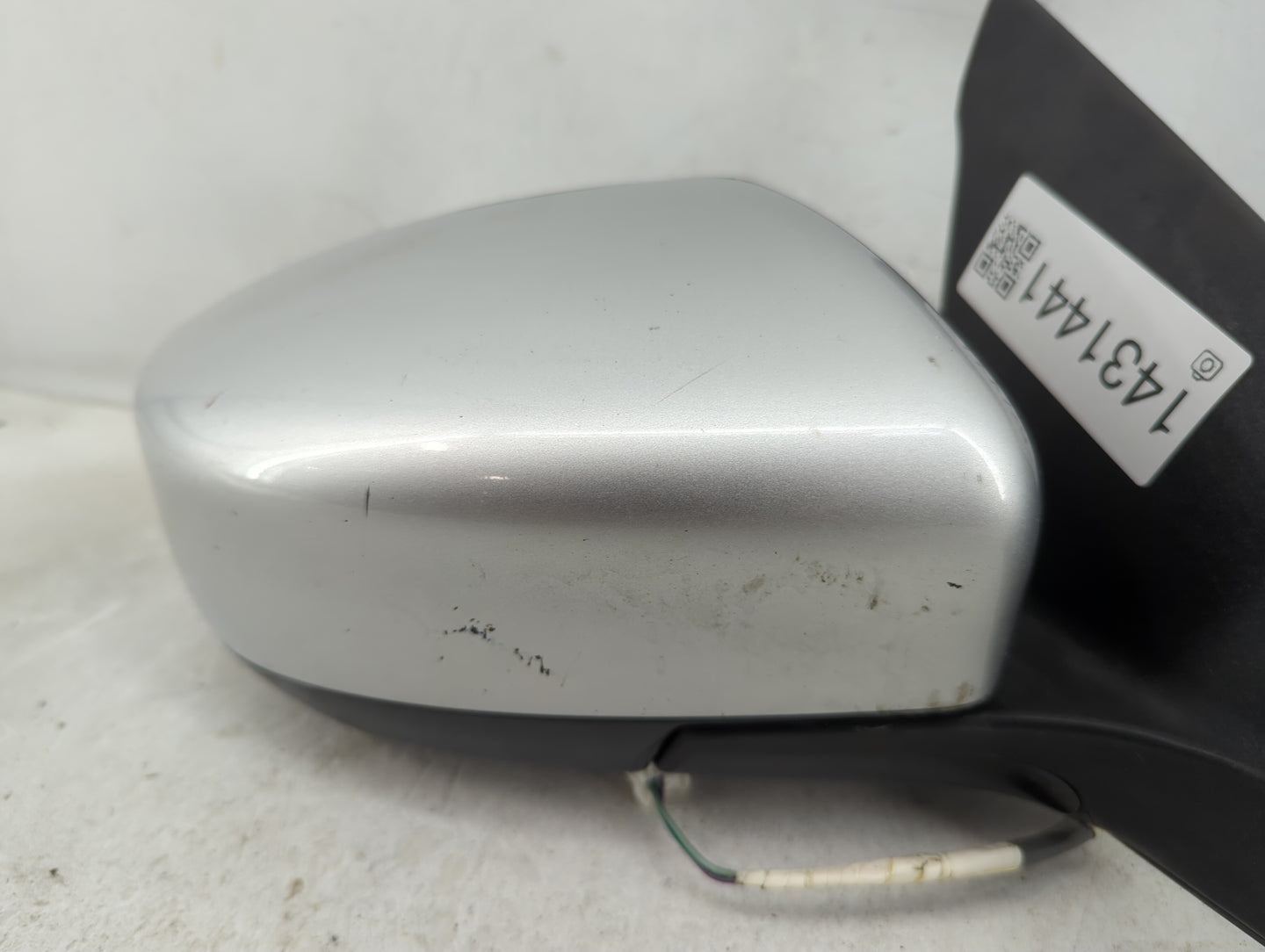 2016-2019 Nissan Sentra Driver Left Side View Power Door Mirror Silver - Oemusedautoparts1.com