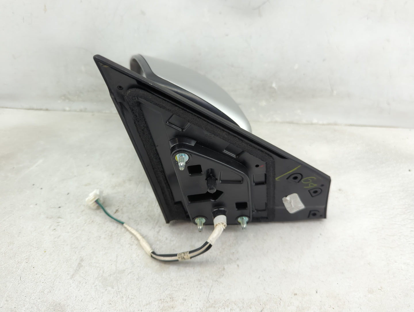 2016-2019 Nissan Sentra Driver Side View Mirror - Left Door Mirror OEM Used - Oemusedautoparts1.com