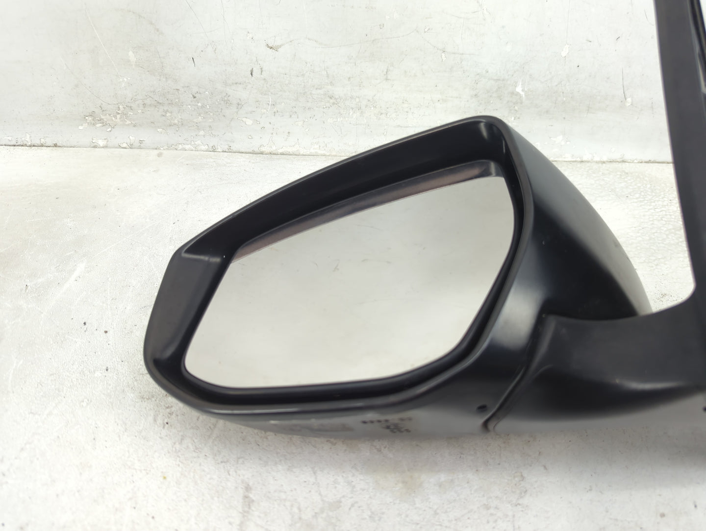 2016-2019 Nissan Sentra Driver Side View Mirror - Left Door Mirror OEM Used - Oemusedautoparts1.com