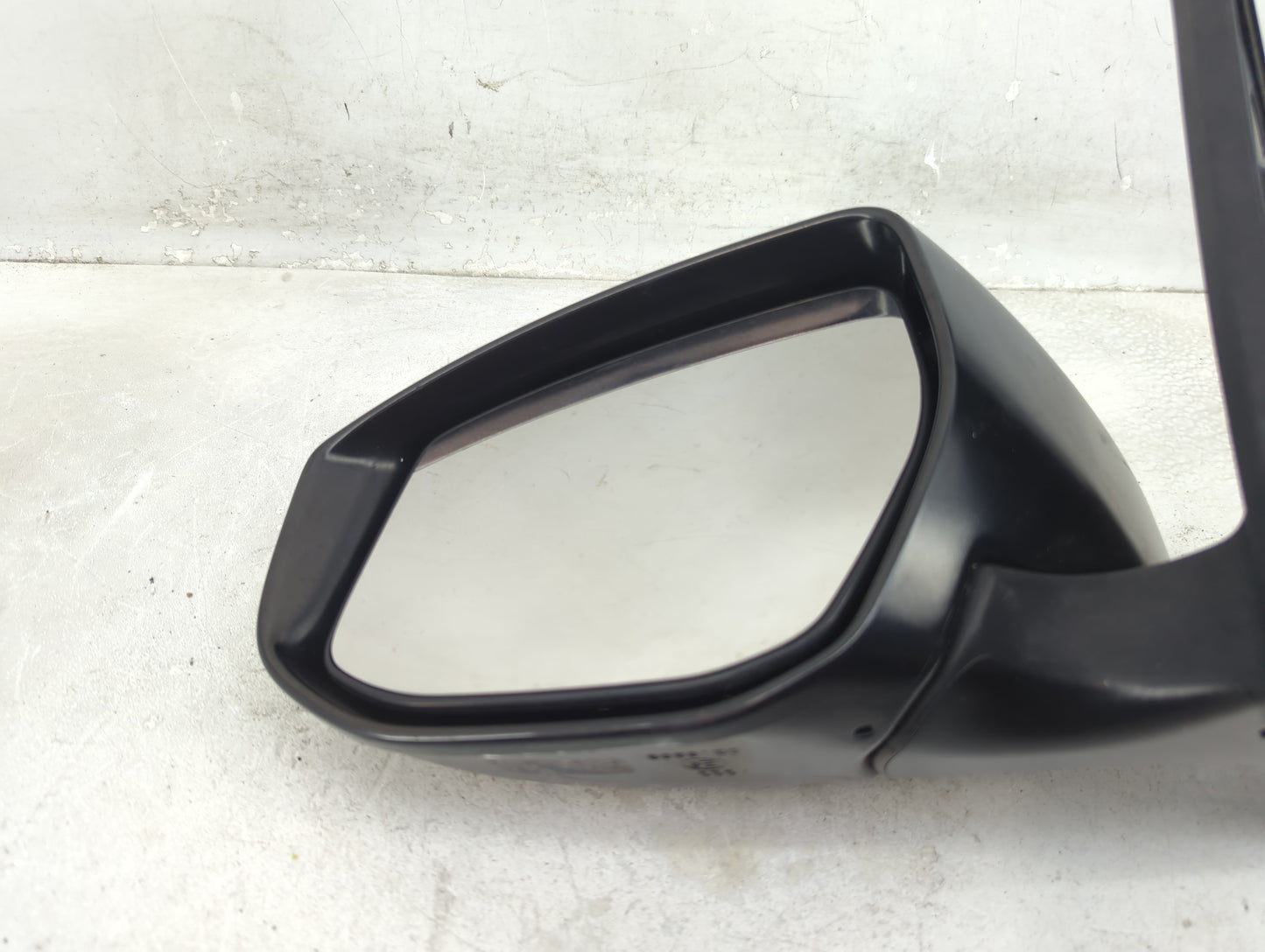 2016-2019 Nissan Sentra Driver Side View Mirror - Left Door Mirror OEM Used - Oemusedautoparts1.com