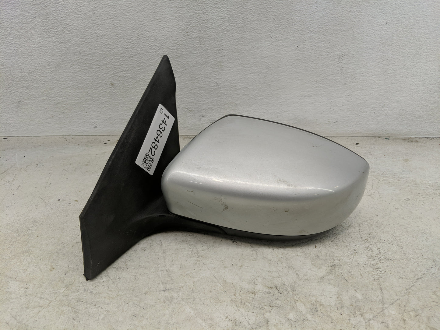 2016-2019 Nissan Sentra Driver Side View Mirror - Left Door Mirror OEM Used - Oemusedautoparts1.com