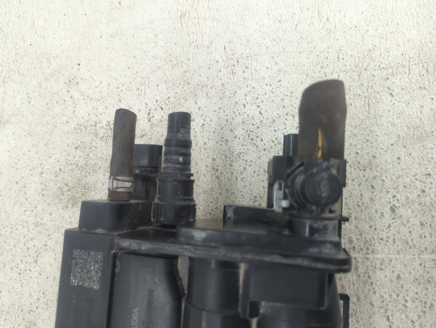 2018 Nissan Sentra Fuel Vapor Charcoal Canister 1437110 - Oemusedautoparts1.com