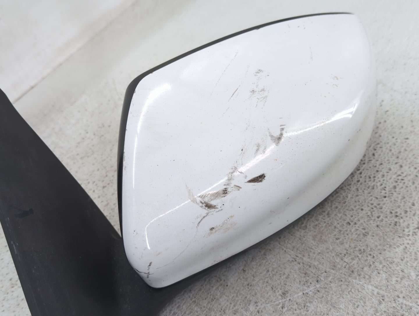 2016-2019 Nissan Sentra Driver Side View Mirror - Left Door Mirror OEM Used - Oemusedautoparts1.com