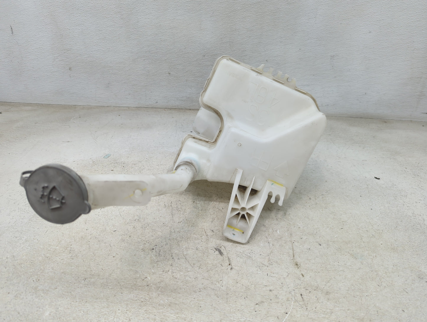 2016-2019 Nissan Sentra Windshield Washer Fluid Reservoir Bottle Oem 1465682 - Oemusedautoparts1.com
