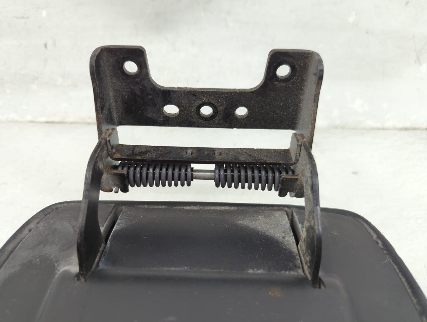 2018 Nissan Sentra Center Console Armrest Cover Lid Fits OEM Used Auto Parts - Oemusedautoparts1.com