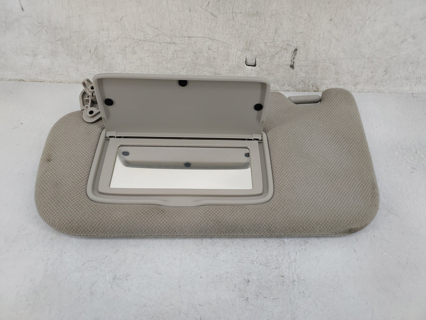 2013-2019 Nissan Sentra Sun Visor Shade Replacement Driver Left Mirror Fits Fits 2012 2013 2014 2015 2016 2017 2018 2019 OEM